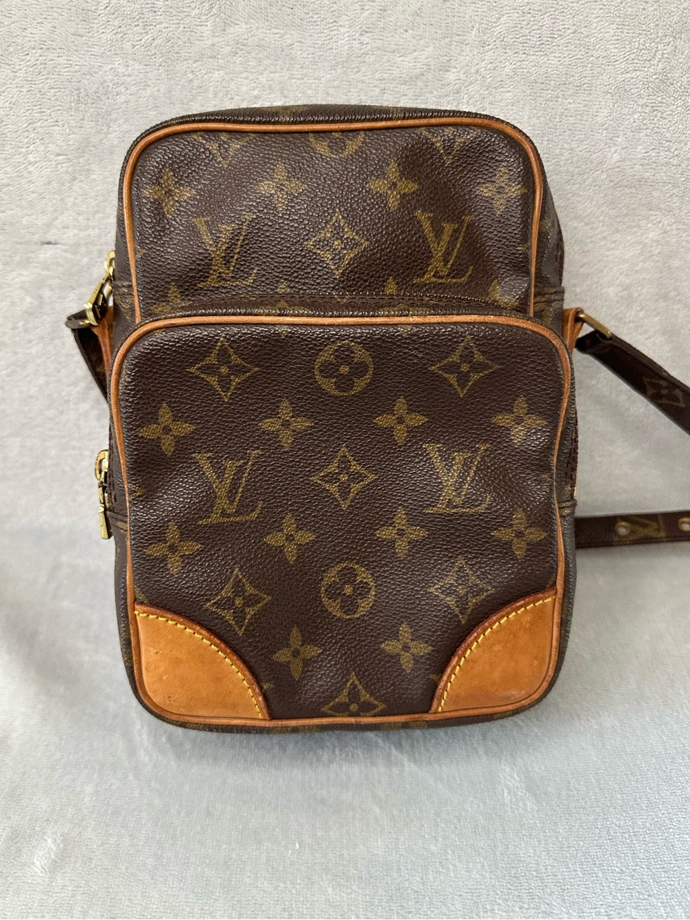 Louis Vuitton Vintage Amazone Monogram Crossbody Bag 1992 🤎 - Picture 1 of 16